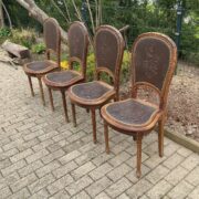 4 antike Stühle, Holzstühle mit Lederbezug (Antiquität)