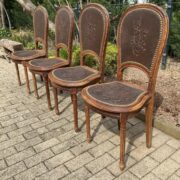 4 antike Stühle, Holzstühle mit Lederbezug (Antiquität)