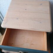 Schubladenkommode, Kommode, Holzschrank (Industrie-Design) Schubladenkommode, Kommode, Holzschrank (Industrie-Design)