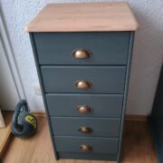 Schubladenkommode, Kommode, Holzschrank (Industrie-Design) Schubladenkommode, Kommode, Holzschrank (Industrie-Design)