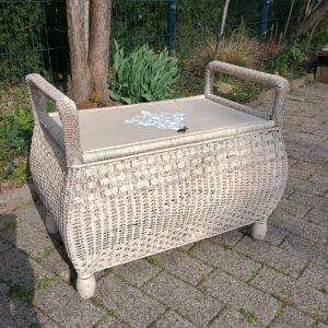 Antike Sitztruhe, Sitzbank, Nähkasten, Aufbewahrung (Shabby, Landhaus)