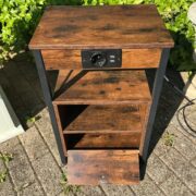 Nachttisch, Beistelltisch (Industrial Design)