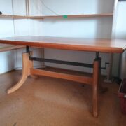 Mid-Century Couchtisch mit Kurbel, Holztisch (Vintage) Mid-Century Couchtisch mit Kurbel, Holztisch (Vintage)