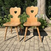 2 Vintage Holzstühle, Vollholzstuhl (Landhausstil) 2 Vintage Holzstühle, Vollholzstuhl (Landhausstil)