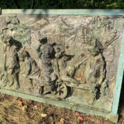 Antikes gusseisernes Relief, Traubenernte (Wandbild, Dekoration) Antikes gusseisernes Relief, Traubenernte (Wandbild, Dekoration)